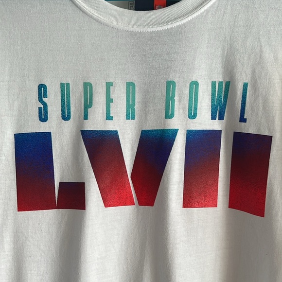Super Bowl LVII T-Shirt NFL Kansas City Chiefs Philadelphia Eagles NWT - Picture 2 of 9